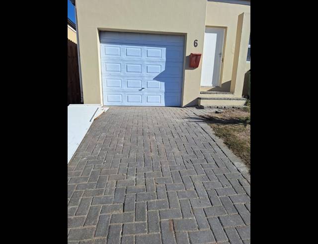 3 BEDROOM HOUSE FOR SALE IN SALDANHA